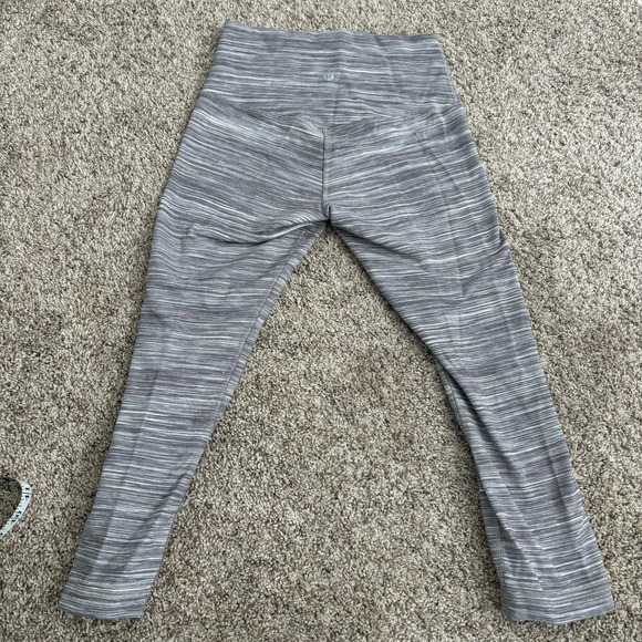 Lululemon Grey Spacedye Capri leggings Sz 6 Workout Athletic - Picture 2 of 4